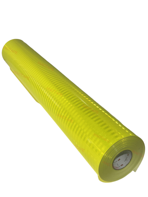 3M 3923 Prismatic Reflective Sheeting Fluorescent Yellow Green Prismatic Reflective Sheeting Highly reflective from long distances